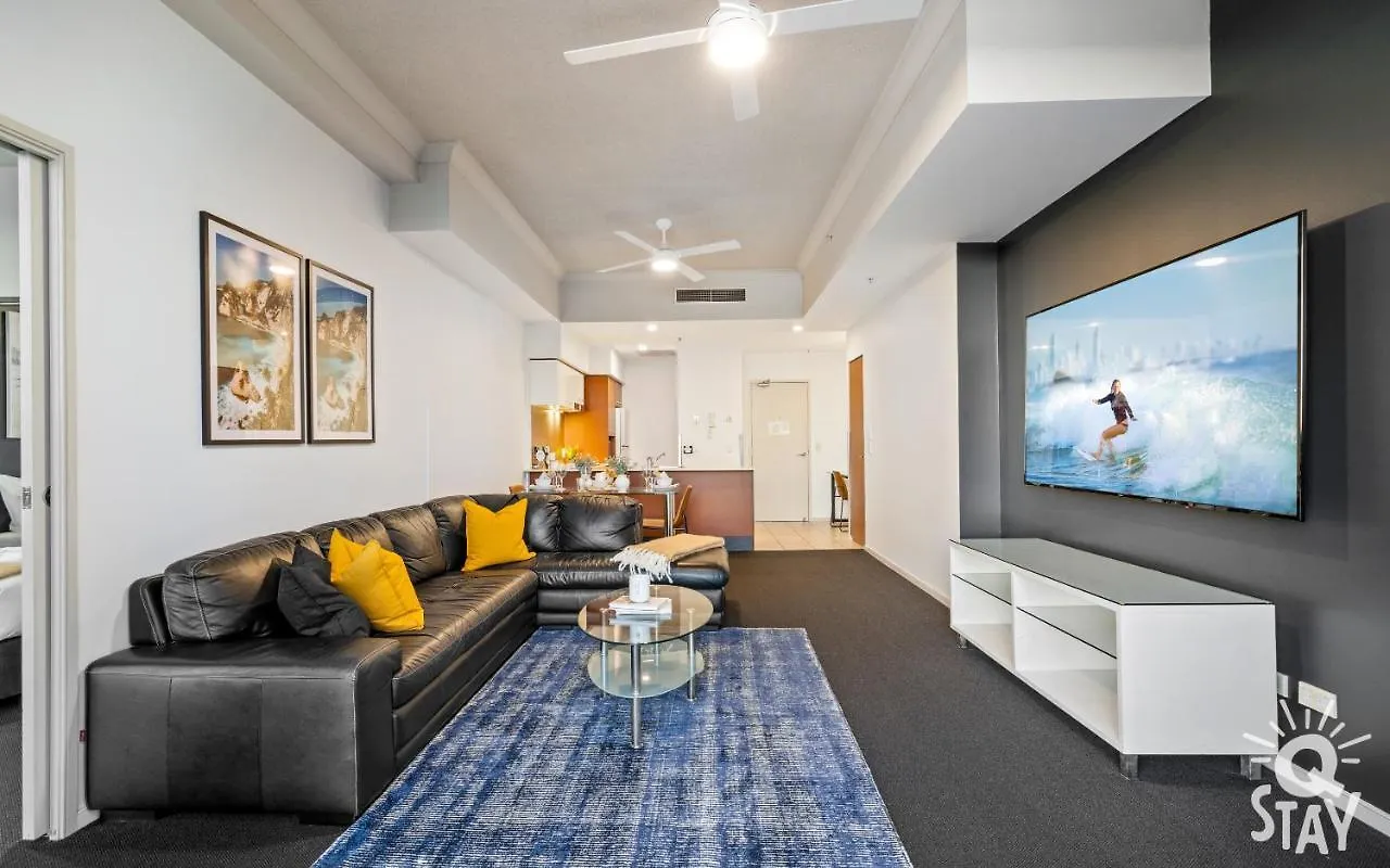 Apartment 2 Bedroom 1 Bathroom - Centre Of Surfers Paradise, Chevron Renaissance *