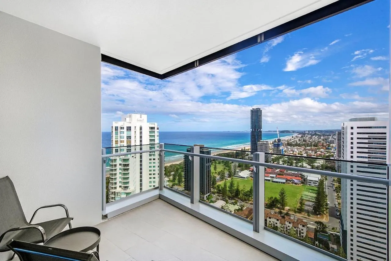 Signature Broadbeach Ocean Views - Coasthm Lägenhet *