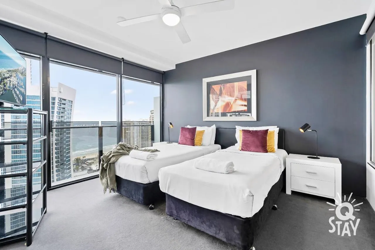 Apartment Kids Free In Ocean View 1 Bedroom Spa At Circle On Cavill - Q