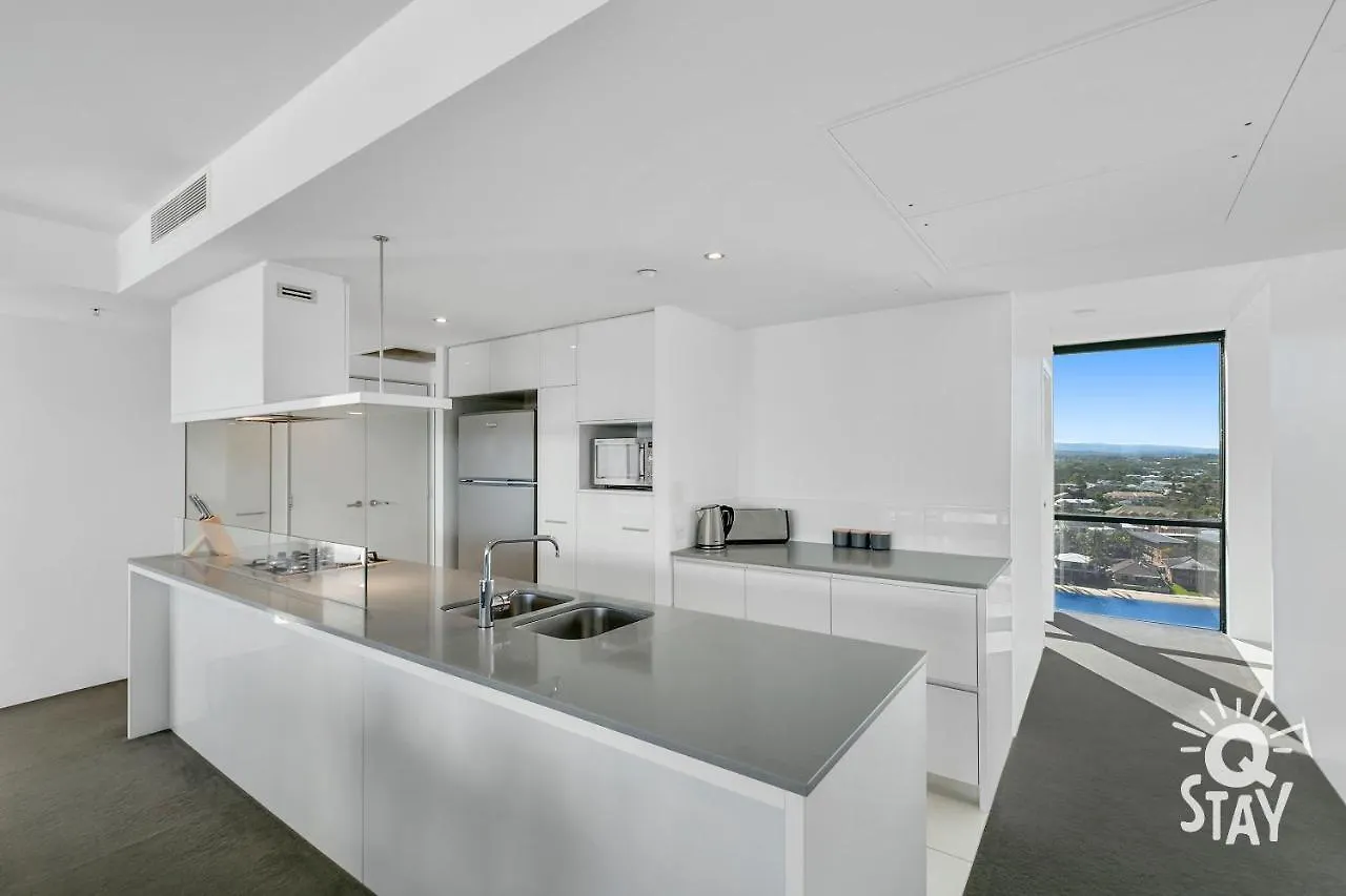 Spectacular Family Kids Free 3 Bedroom Ocean At Circle On Cavill - Q