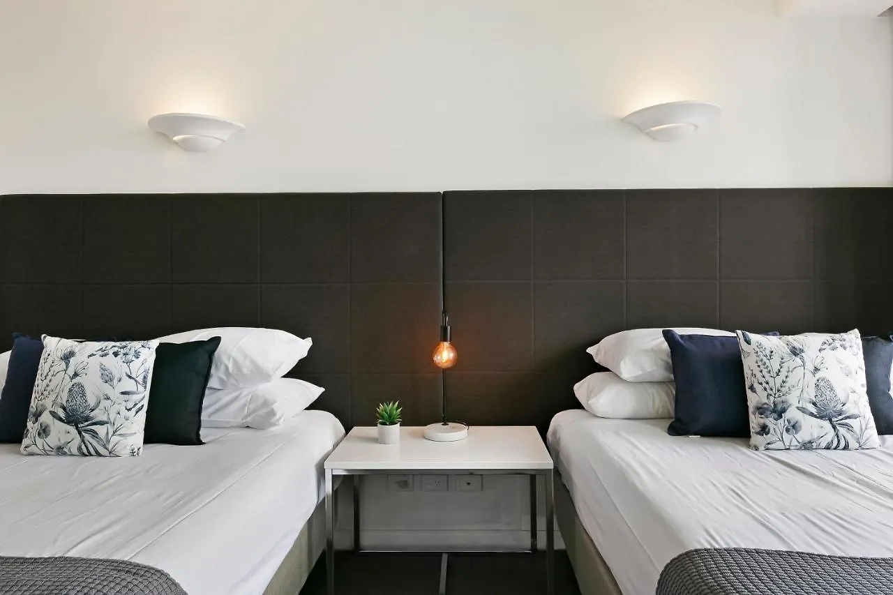 Studio With Facilities In Prime Location Gold Coast