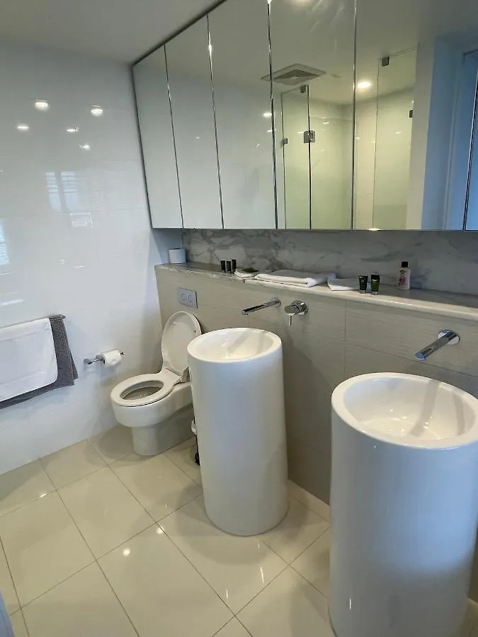 Oracle Broadbeach: Luxurious Sky With Panoramic Views Apartment