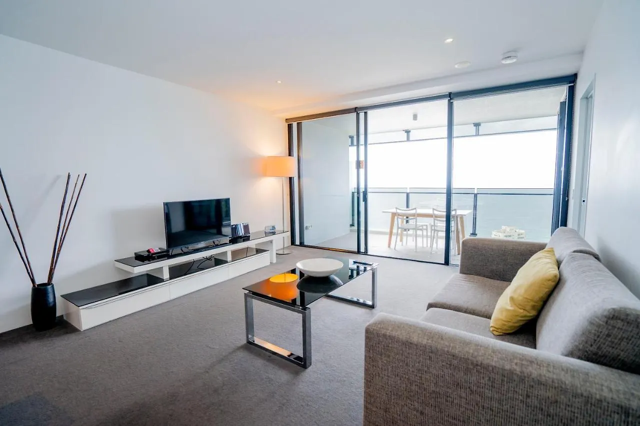 Apartment Circle On Cavill Gold Coast