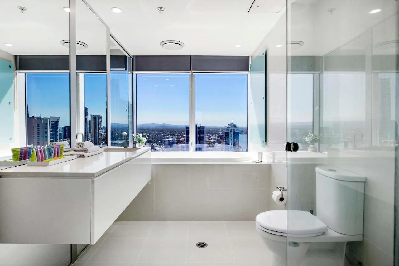 Q Tower At Surfers Paradise - From Level 3 - Private & Self Contained * Gold Coast