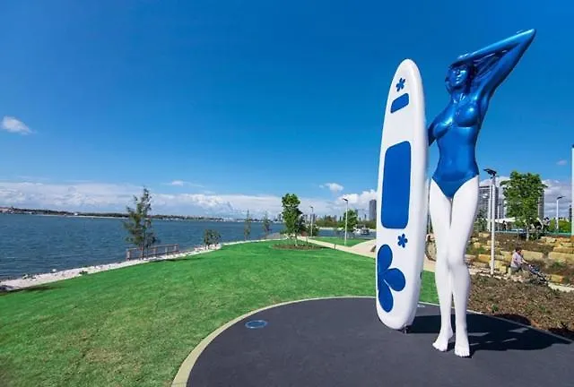 Aparthotel Harbour Side 3*