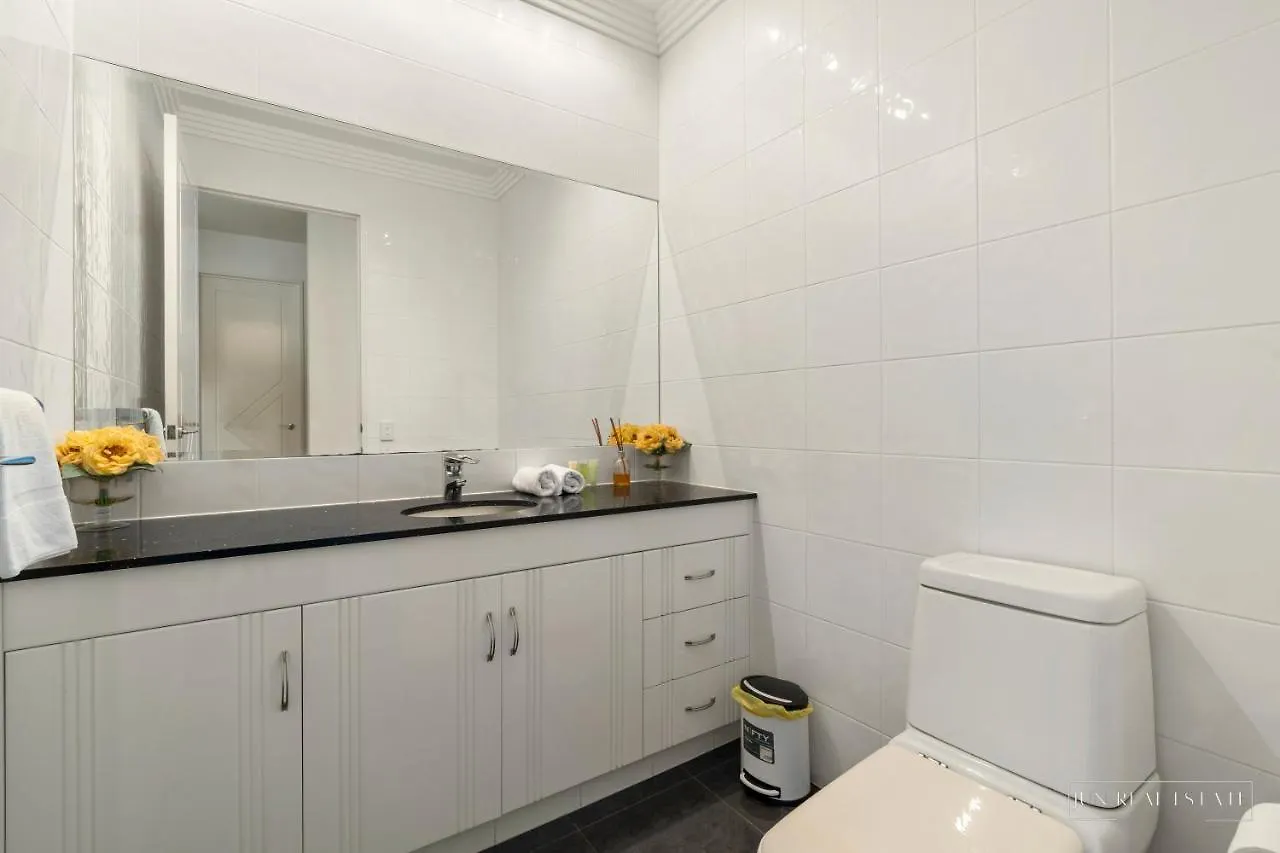Stunning Prestige Holiday home Gold Coast