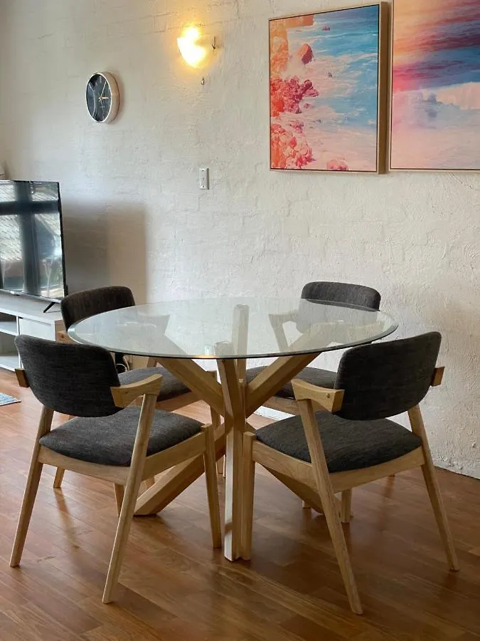 Aparthotel Burleigh Palms 3*