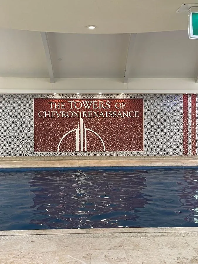 Milhaven At Chevron Renaissance Tower 골드코스트