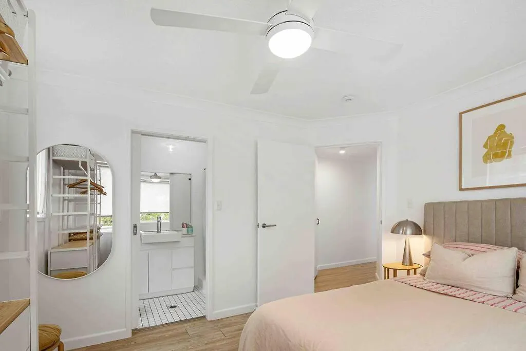 Blush On Broadbeach- Beachside And Pet Friendly, 3rd Floor Walk Up Διαμέρισμα Χρυσή Ακτή