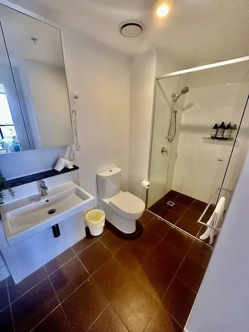 Apartment Modern Sophistication Broadbeach