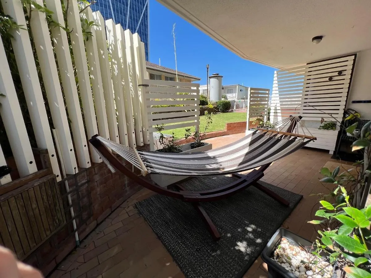 Breakers North Absolute Beachfront - Official 4* Gold Coast