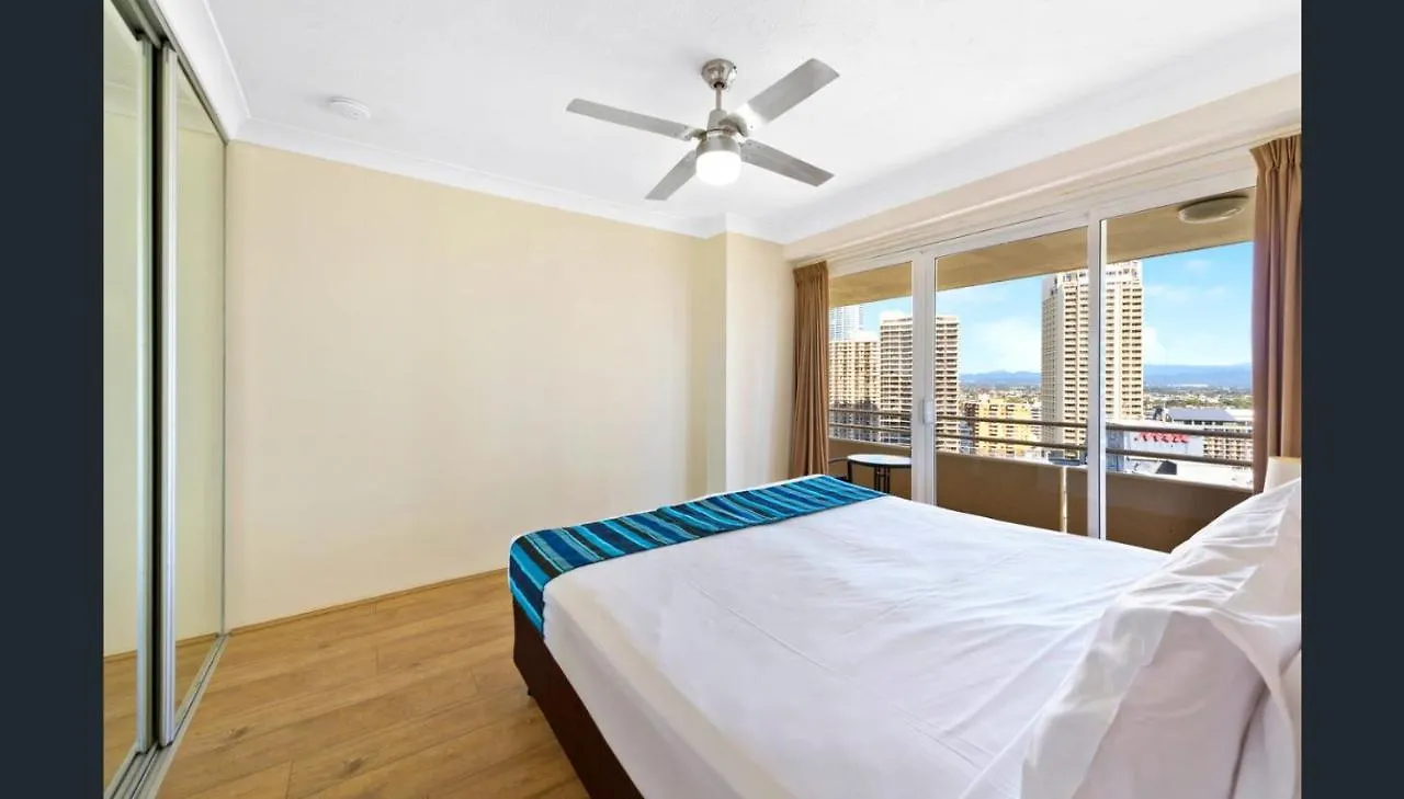 Zenith Ocean Front מלון דירות 3*