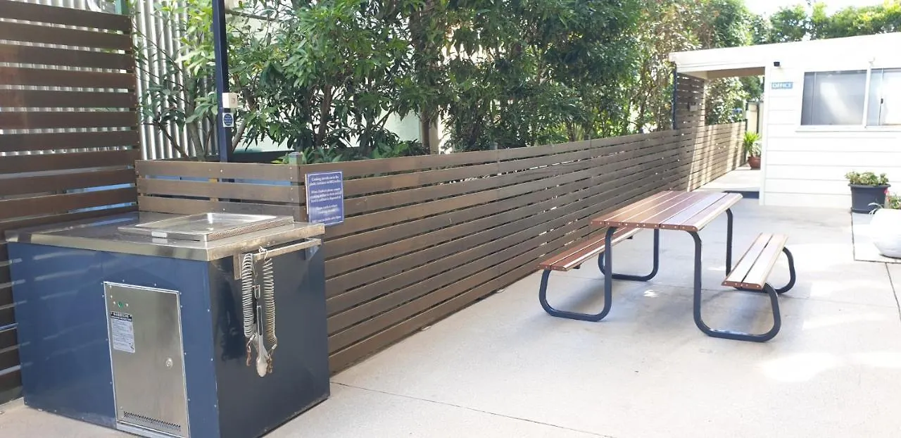 Wyuna Beachfront 3* Gold Coast