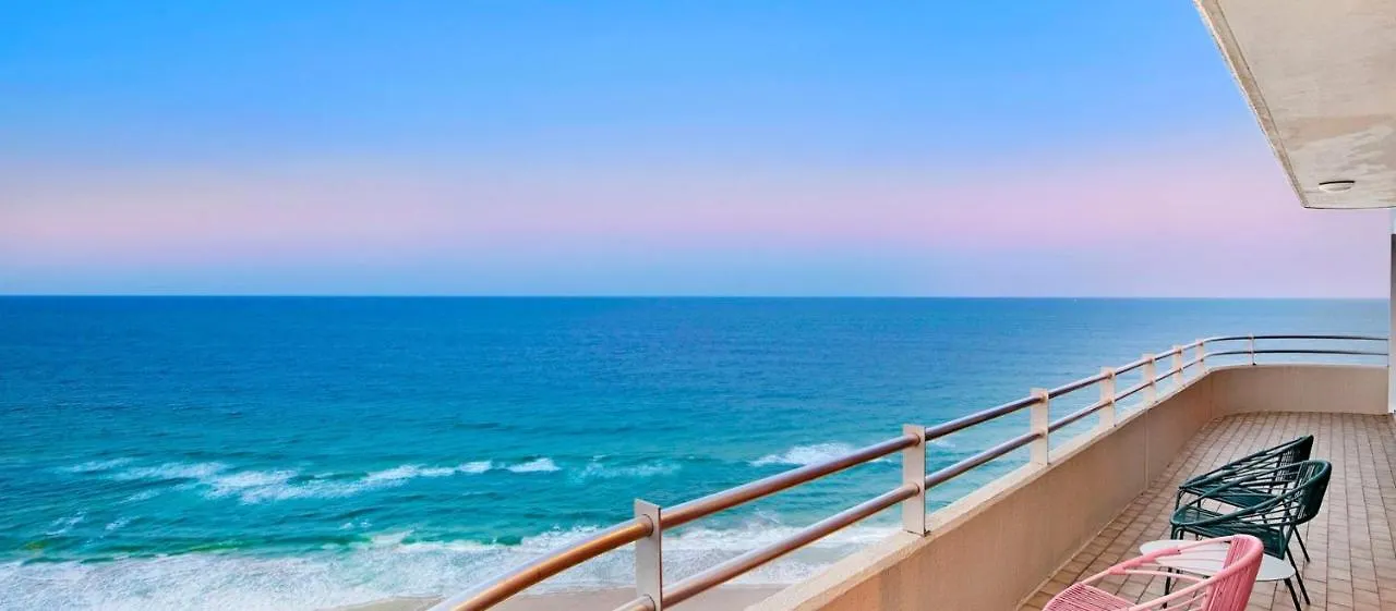 Zenith Ocean Front מלון דירות גולד קוסט