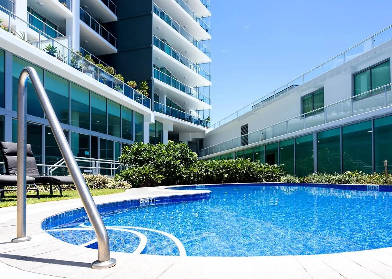 Apartman Exquisitely Furnished 2 Bedroom Apartment! *