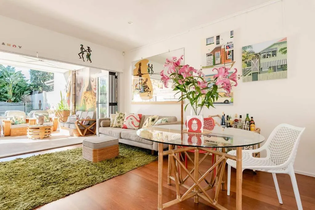 Villa Sirens Rest - Luxe Oasis - Breathe. Relax.