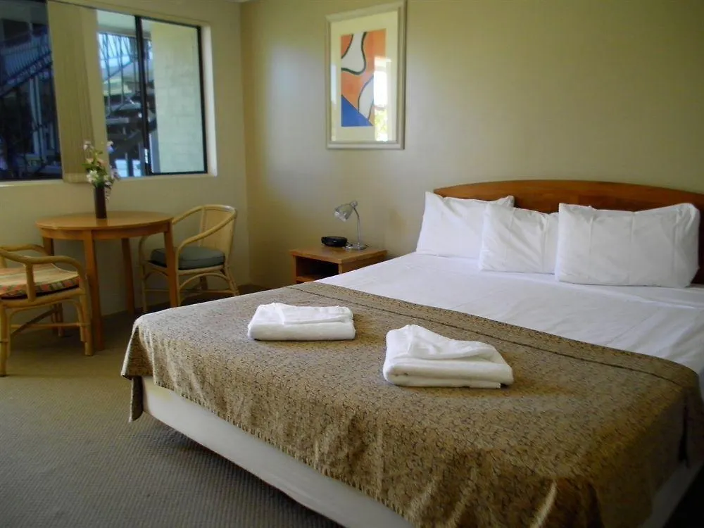Montego Mermaid Motel Gold Coast