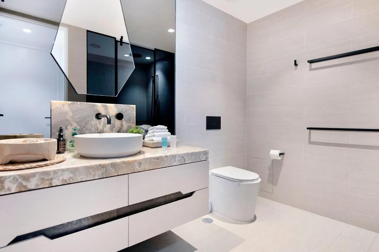Jewel Broadbeach Luxury - Coasthm