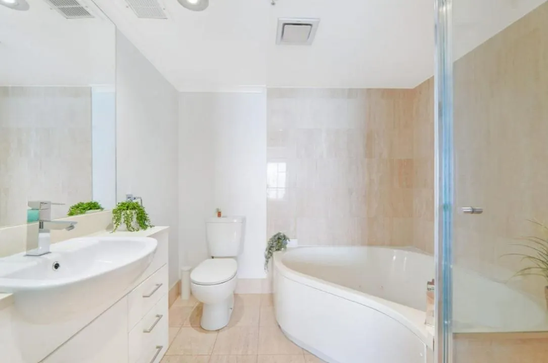 2nd Avenue - Hosted By Burleigh Letting * Gold Coast