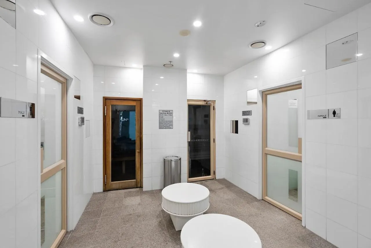 Ocean Side Amazing Sauna Pool Gym Apartment