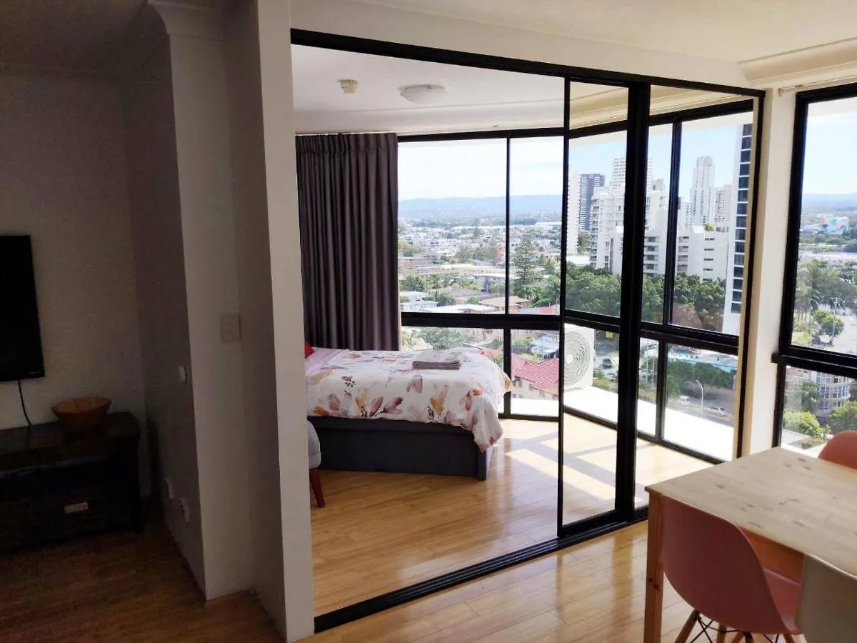 Apartment Large Surfers Paradise With Fantastic Views