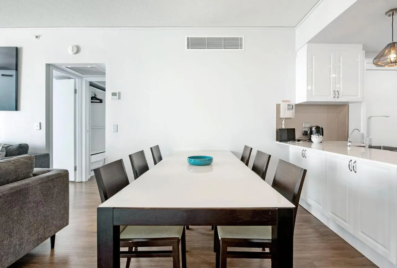 Apartment Beautiful 2 Bedroom - Sierra Grand Broadbeach