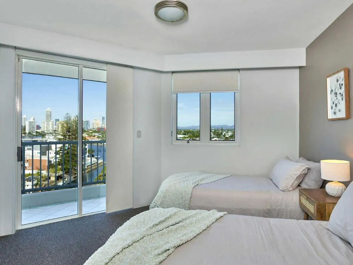 Quiet Location Close To It Gold Coast