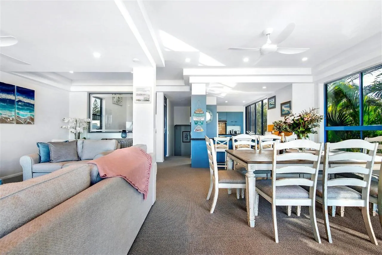 Holiday home Beachfront Escape