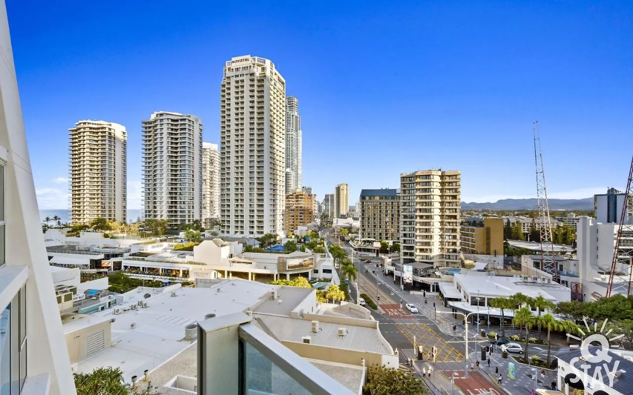 H Residences - Qstay Apartmán *