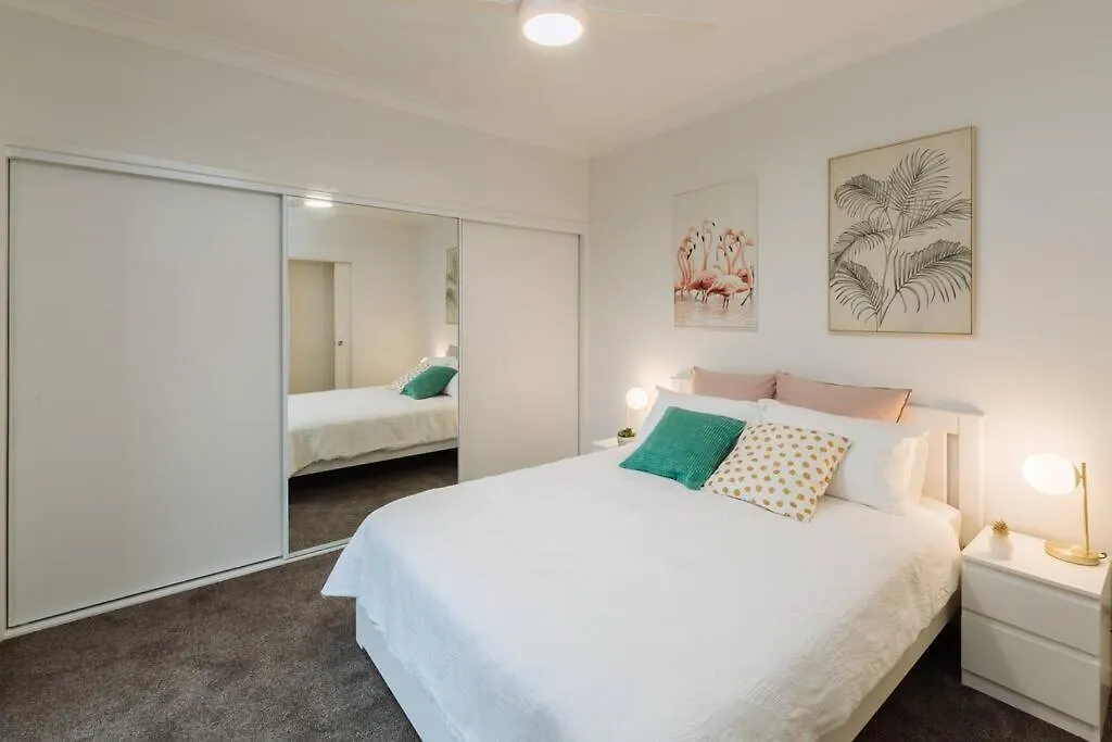 Holiday home Spacious Modern And Cozy 3bd Townhouse At Great Location
