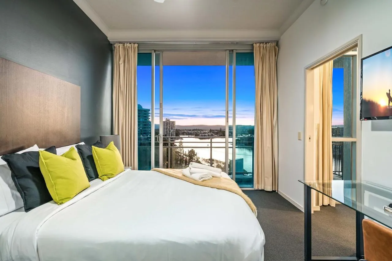 Chevron Renaissance - Self Contained & Privately Managed