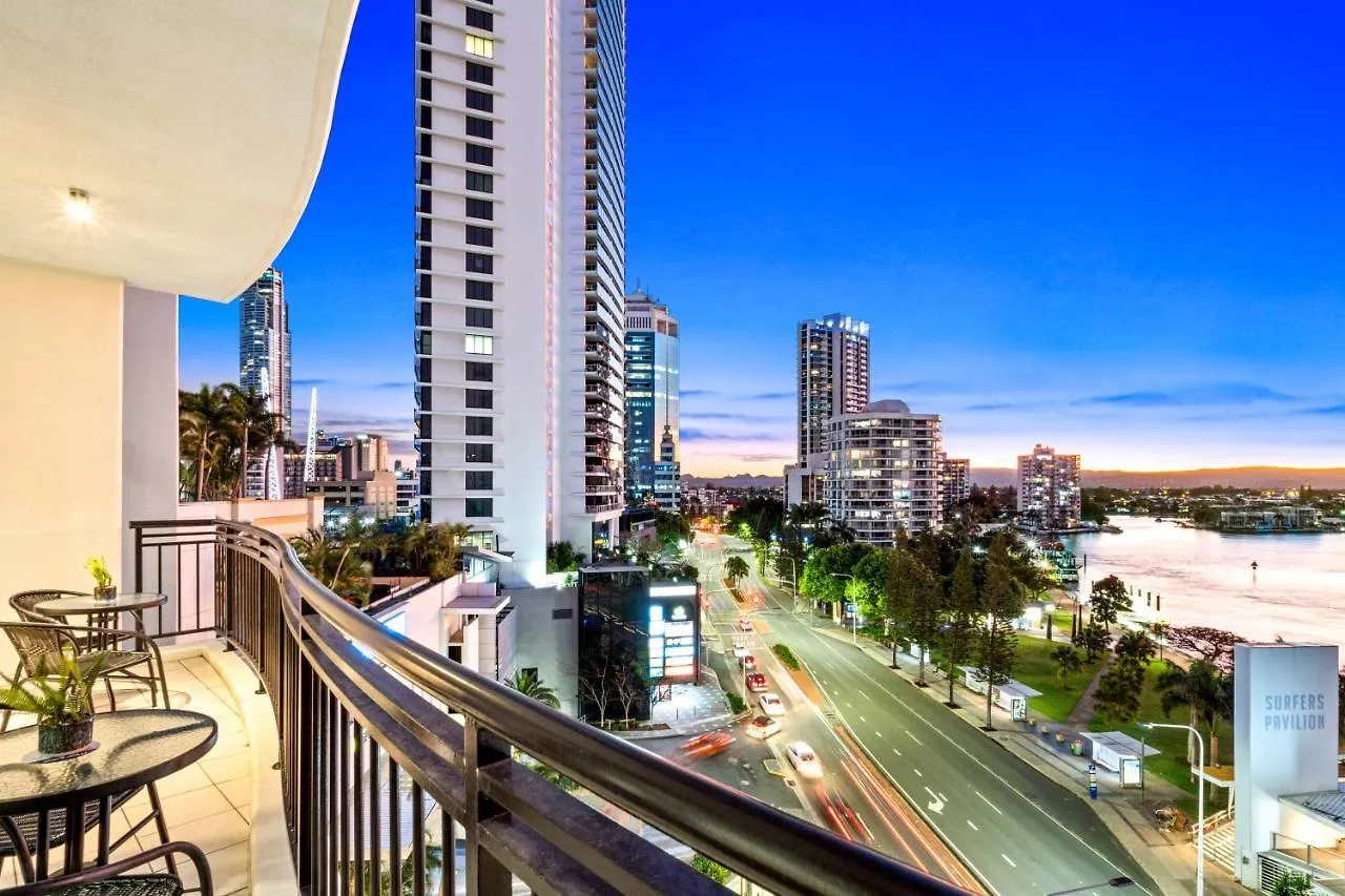 Chevron Renaissance - Self Contained & Privately Managed * Gold Coast