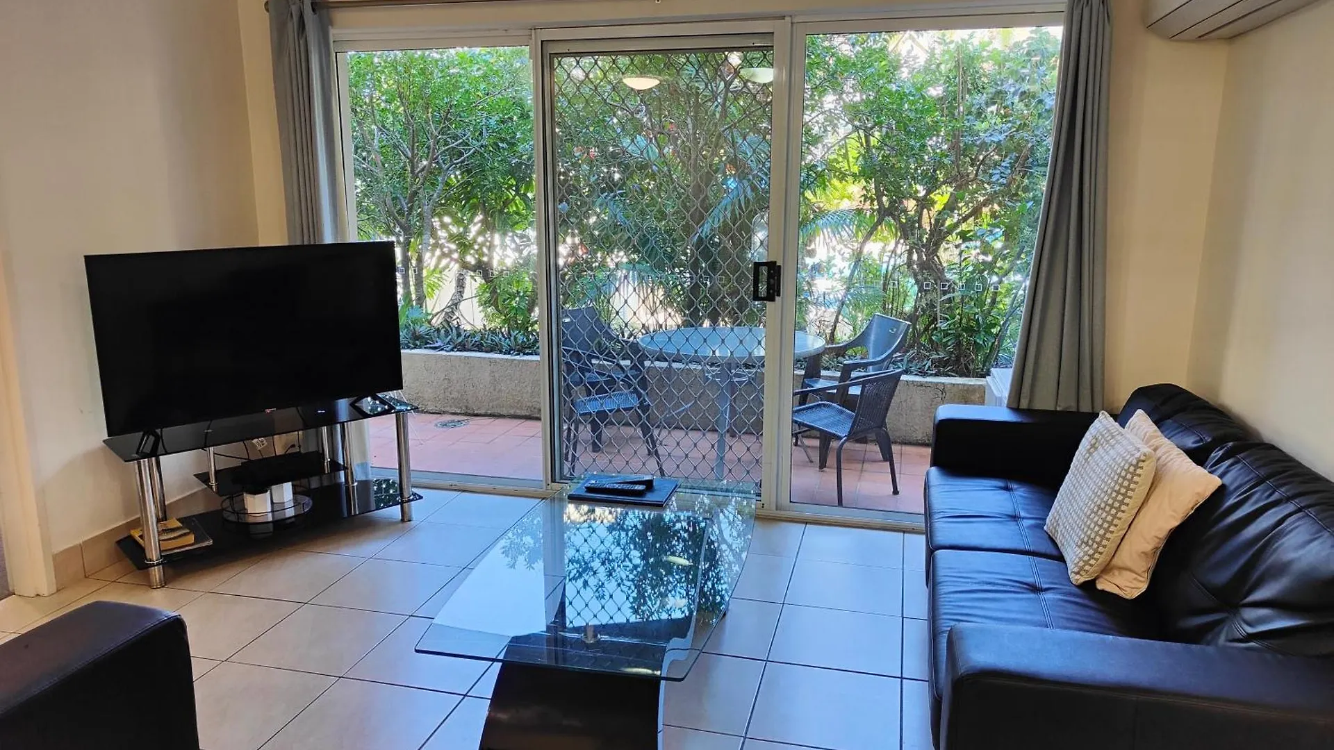 Mari Court Aparthotel 3*