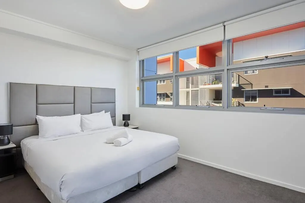 Apartment Two Bedroom In Robina Center *