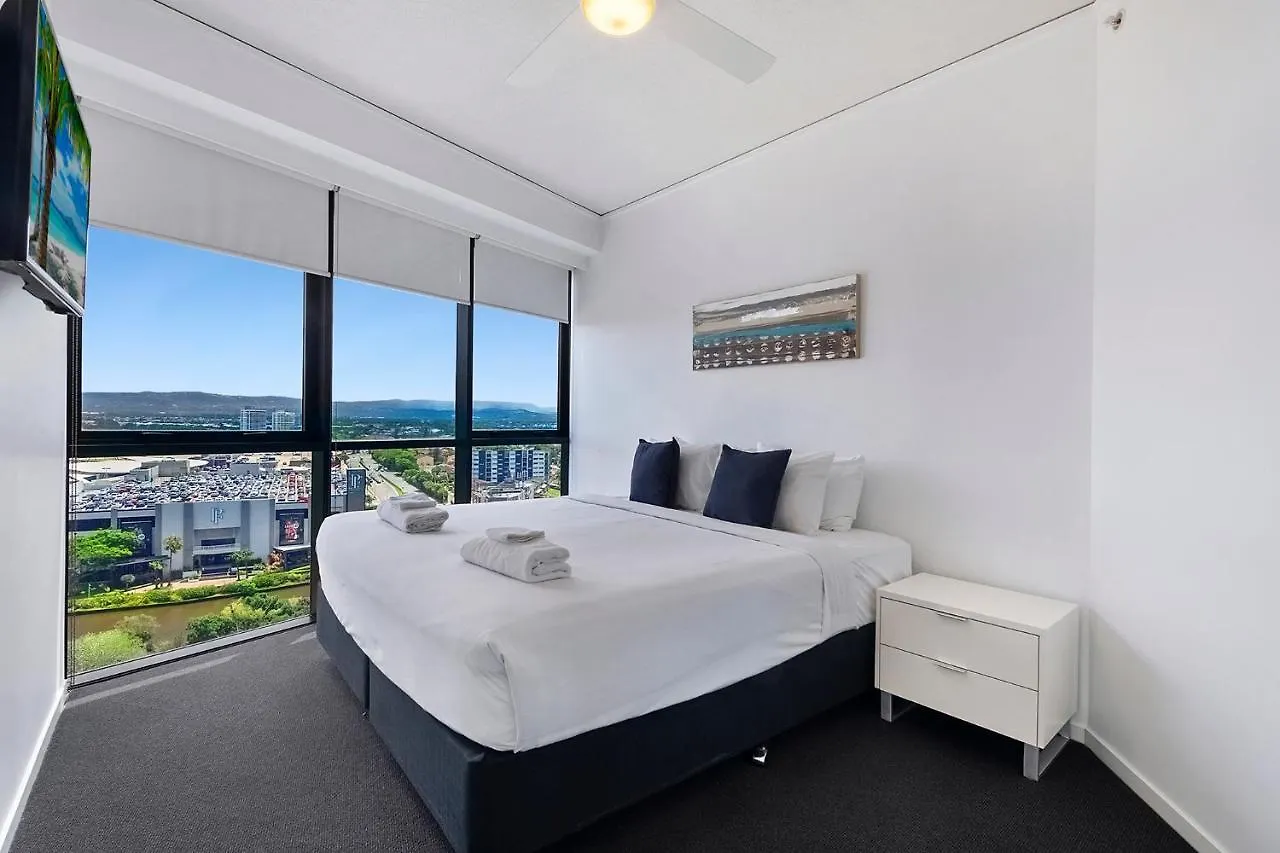 Sierra Grand Broadbeach - Self Contained & Privately Managed