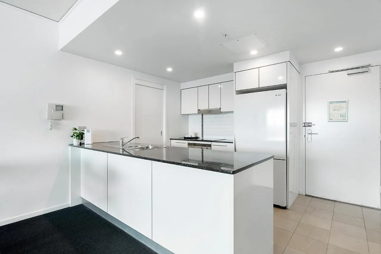 Apartment Sierra Grand Broadbeach - Self Contained & Privately Managed Gold Coast