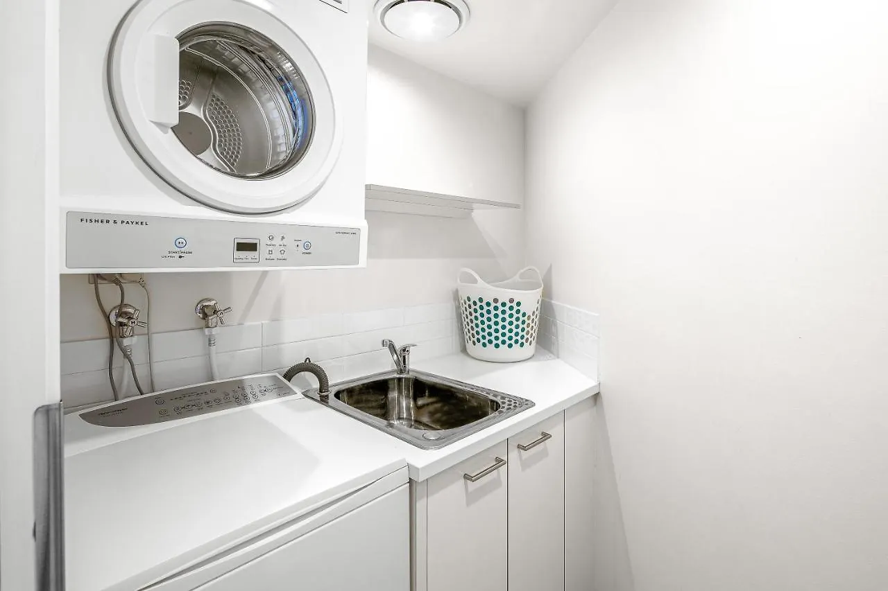 Apartment Sierra Grand Broadbeach - Self Contained & Privately Managed