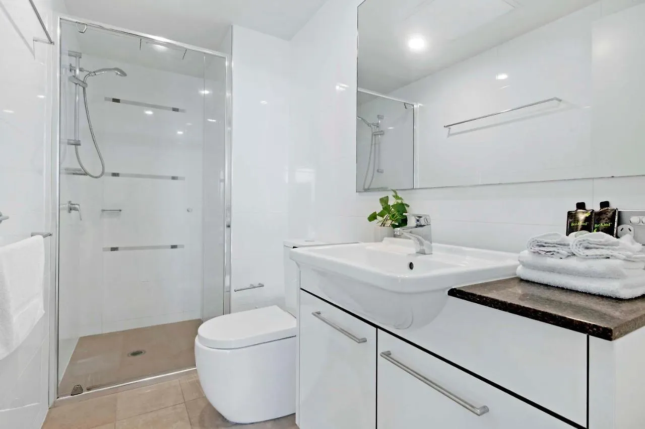 Sierra Grand Broadbeach - Self Contained & Privately Managed Apartment Gold Coast