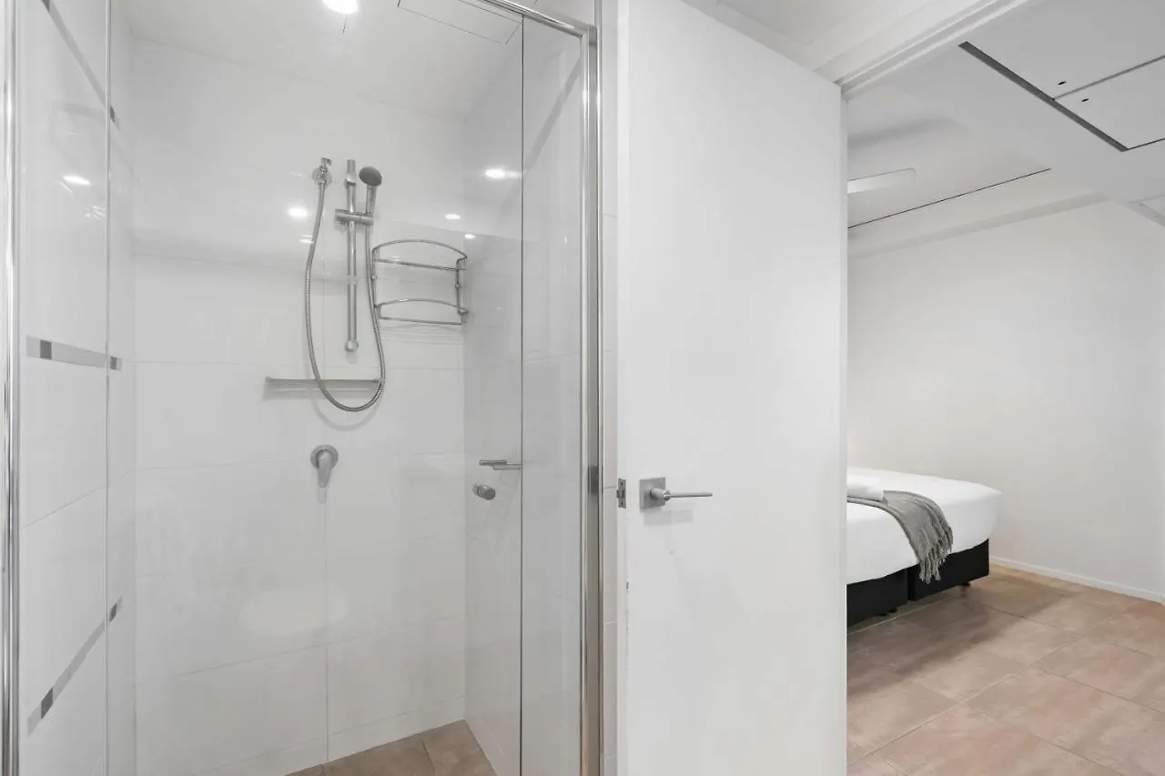 Sierra Grand Broadbeach - Self Contained & Privately Managed * Gold Coast