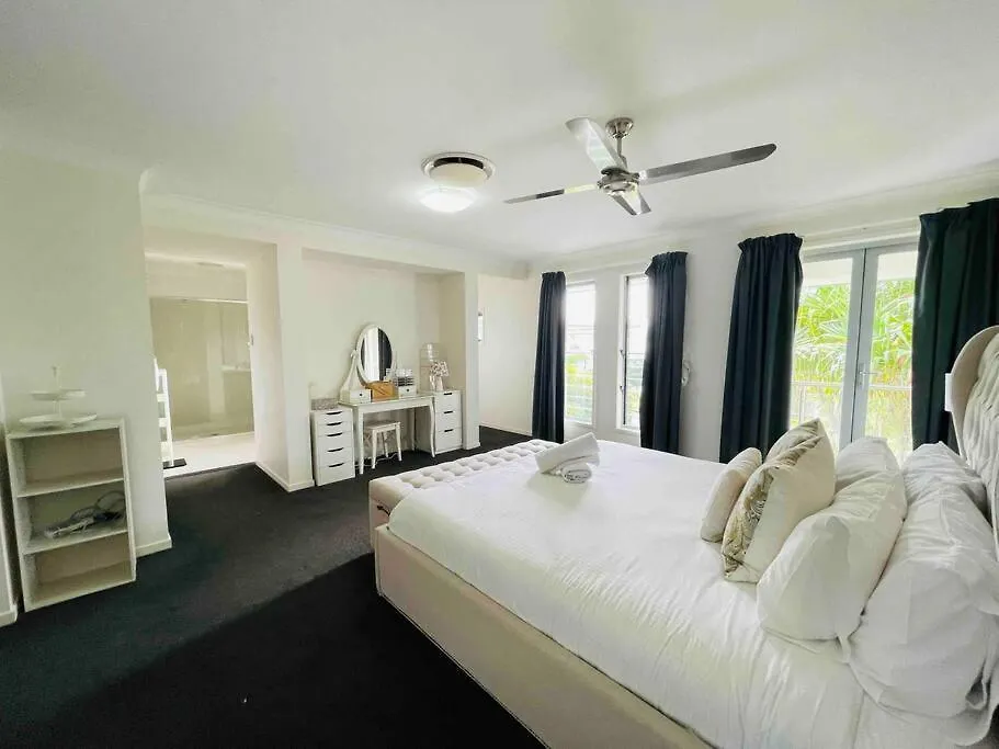 Theme Park Gateway Spacious 4bd Flamingo House Villa