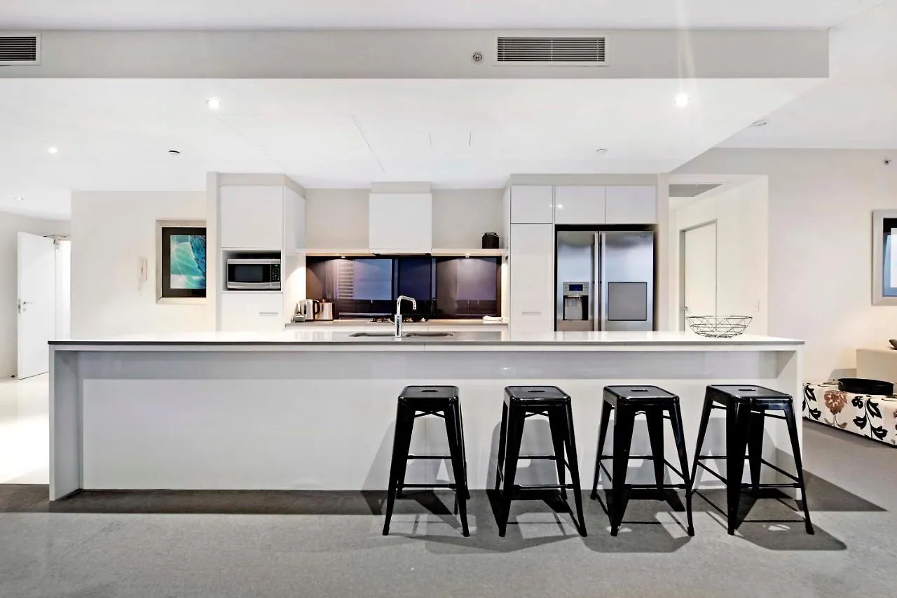 Ocean View Sub Penthouses - Circle On Cavill - Self Contained & Privately Managed Apartment Gold Coast