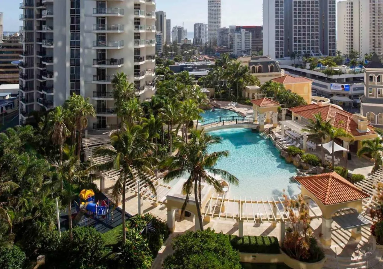 2 Bdrm Towers Of Chevron, 19th Floor Amazing View Apartment *