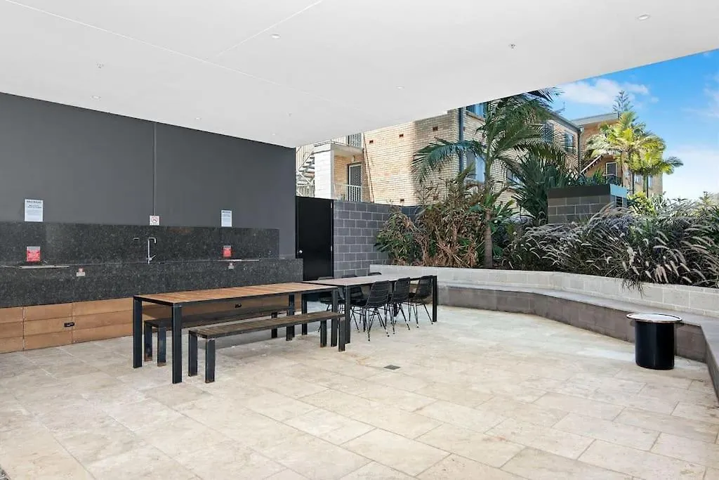 Burleigh Escape With Stunning Sunset Views