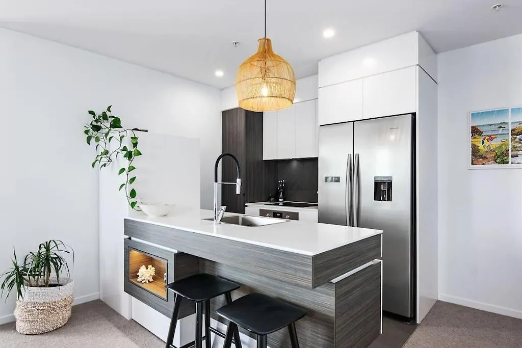 Burleigh Escape With Stunning Sunset Views