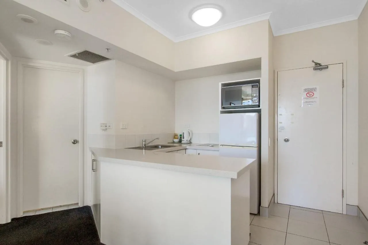 Apartment Ideal 1br Unit Near The With Pool Bbq And Wifi *