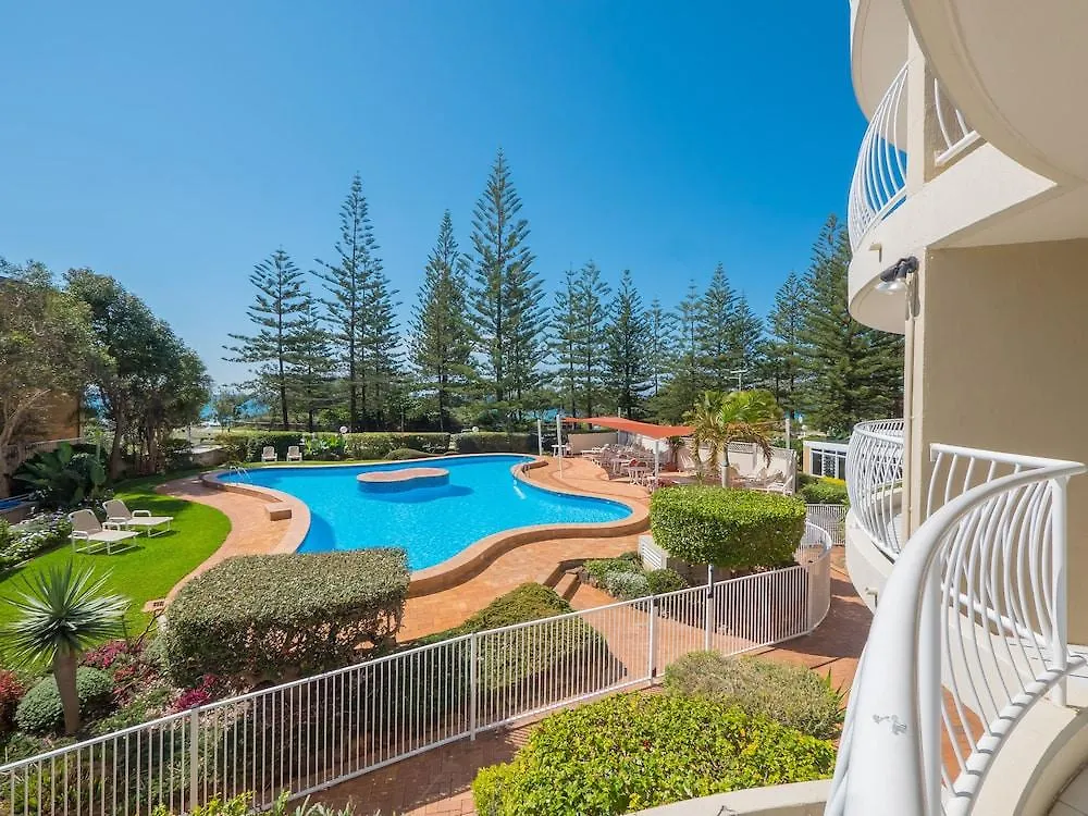 Burleigh Surf Aparthotel