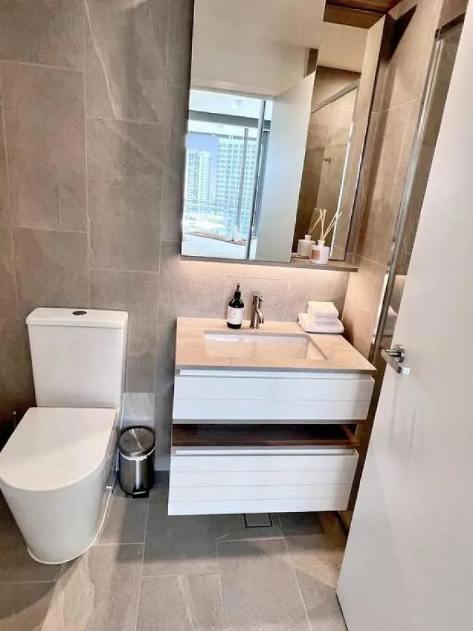 Signature Amazing Ocean Views Lvl 14 Unit 7 Apartment *