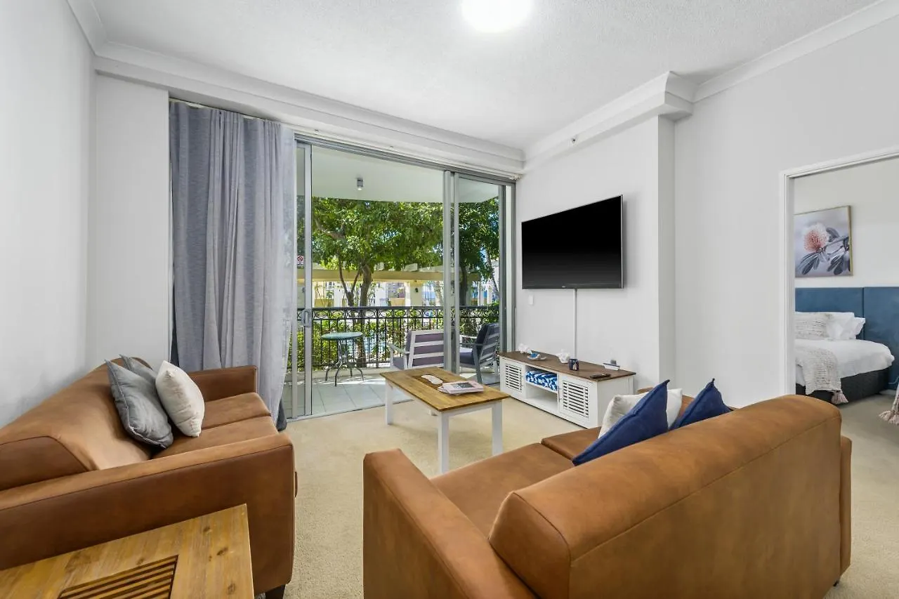 Surfers Paradise Chevron Sleeps 8 - Optimise Apartment