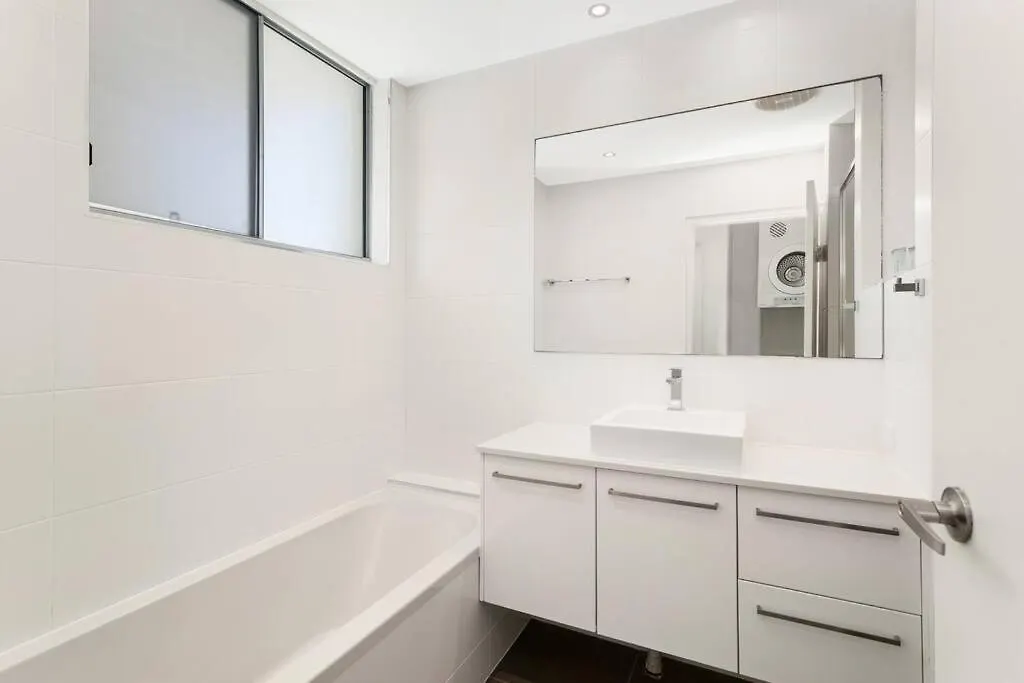 Teenamara On Burleigh - Hosted By Burleigh Letting