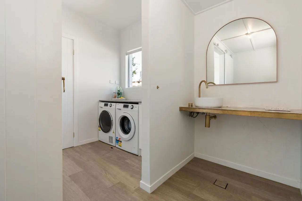 Holiday home Thomas Drive - Unit 1 *